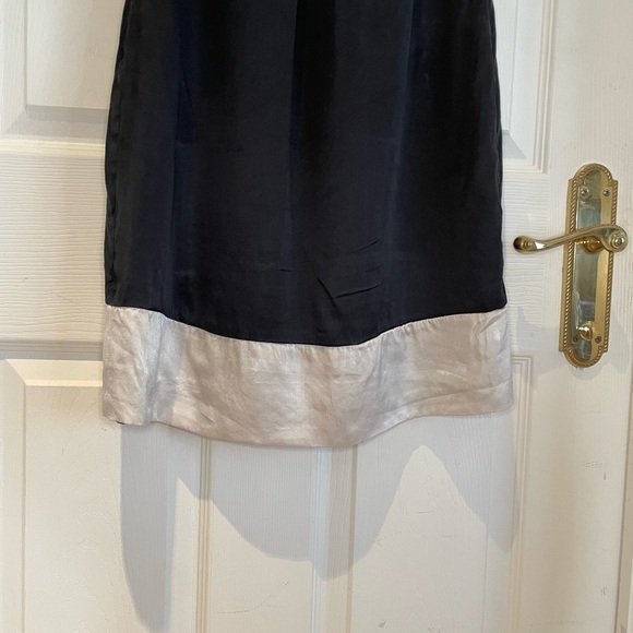 100% SILK | WHITE HOUSE BLACK MARKET Dress - Picture 2 of 8